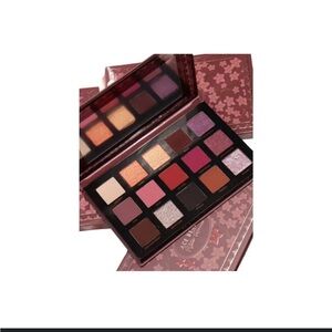 Ace Beaute Mystic Romance Eyeshadow Palette